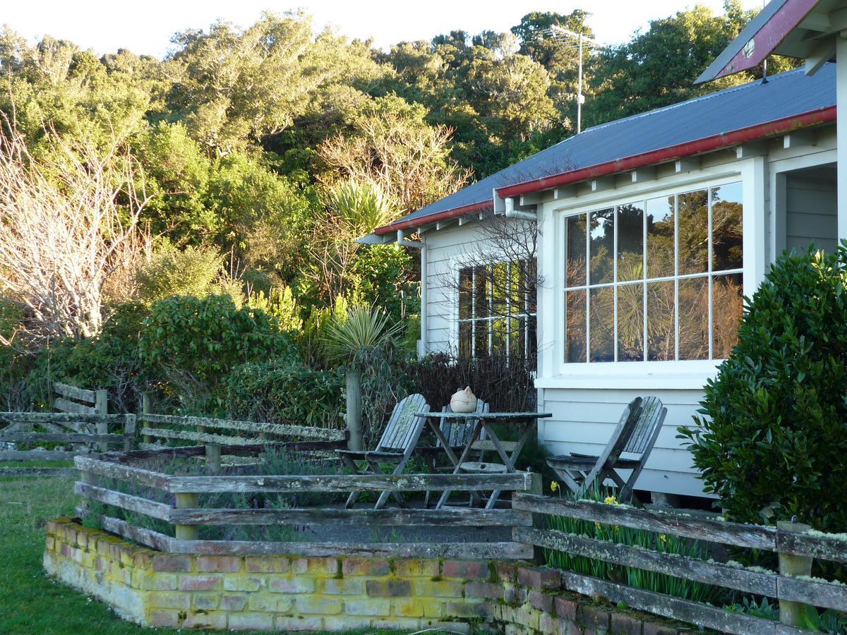 Hilltop Accommodation Catlins Papatowai Exteriör bild